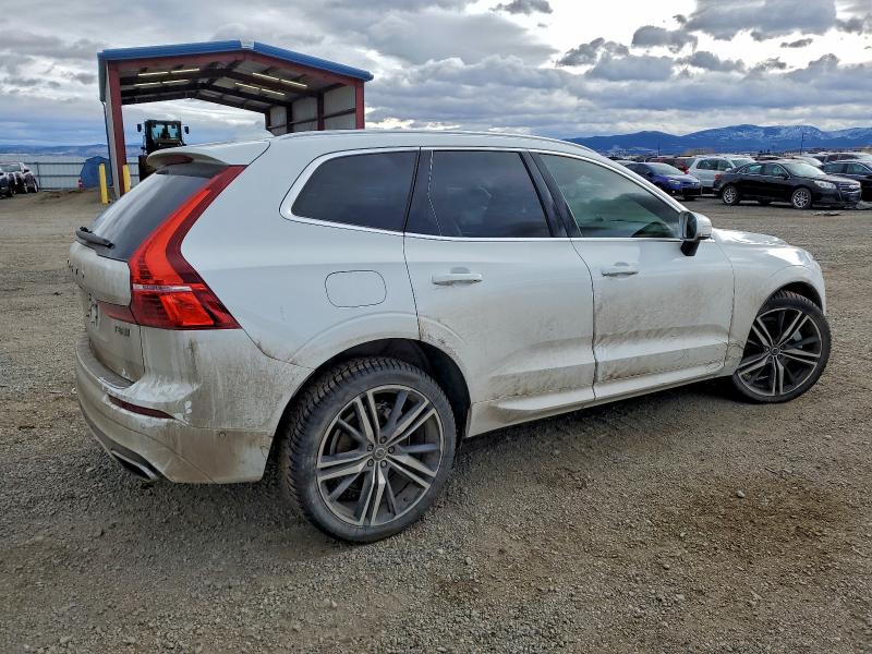 Photo 3 from auction – 2019 VOLVO XC60 with VIN LYVBR0DM2KB283812