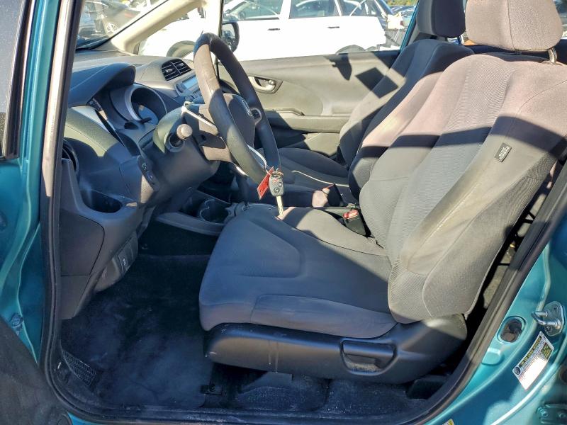 Photo 7 from auction – 2013 HONDA FIT with VIN JHMGE8H38DC027236