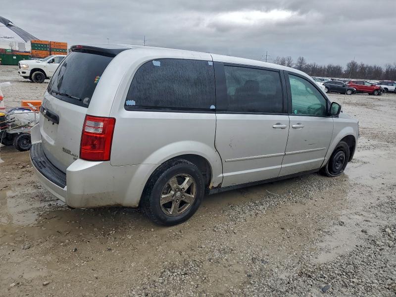 Photo 3 from auction – 2010 DODGE GRAND CARA with VIN 2D4RN4DE1AR228346
