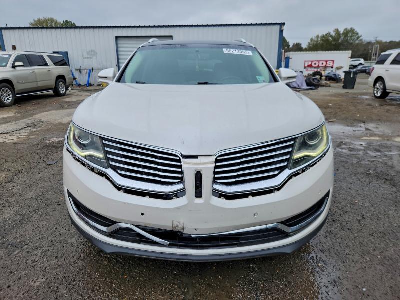 Photo 5 from auction – 2016 LINCOLN MKX RESERV with VIN 2LMTJ6LR9GBL45947