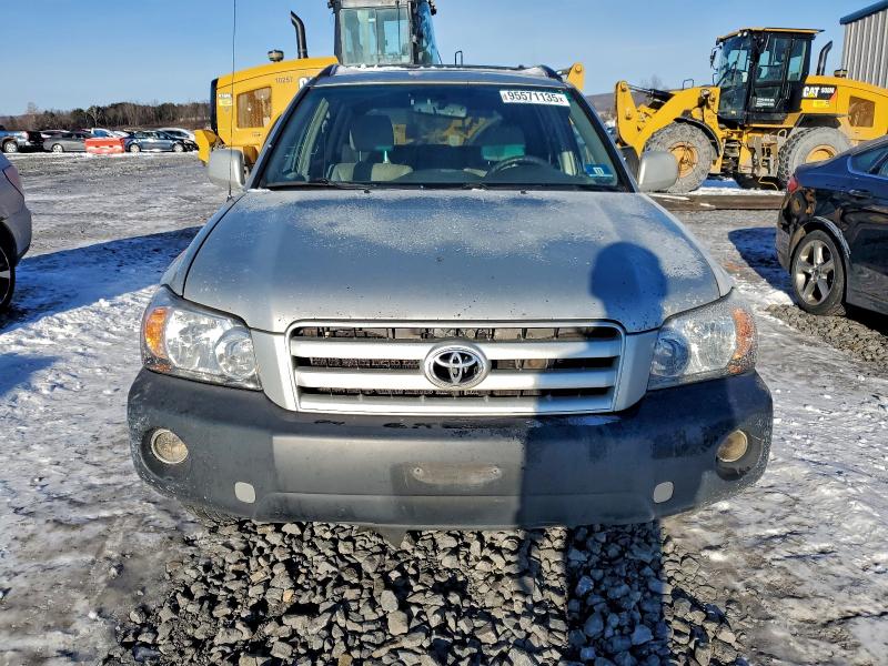 Photo 5 from auction – 2005 TOYOTA HIGHLANDER with VIN JTEEP21A150135589