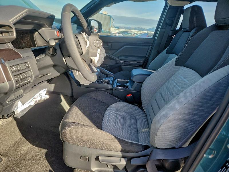 Photo 7 from auction – 2025 TOYOTA 4RUNNER LI with VIN JTEVB5BR2S5018056