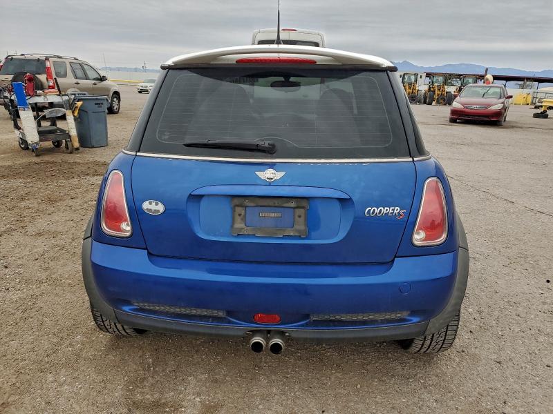 Photo 6 from auction – 2005 MINI COOPER S with VIN WMWRE33435TG95461