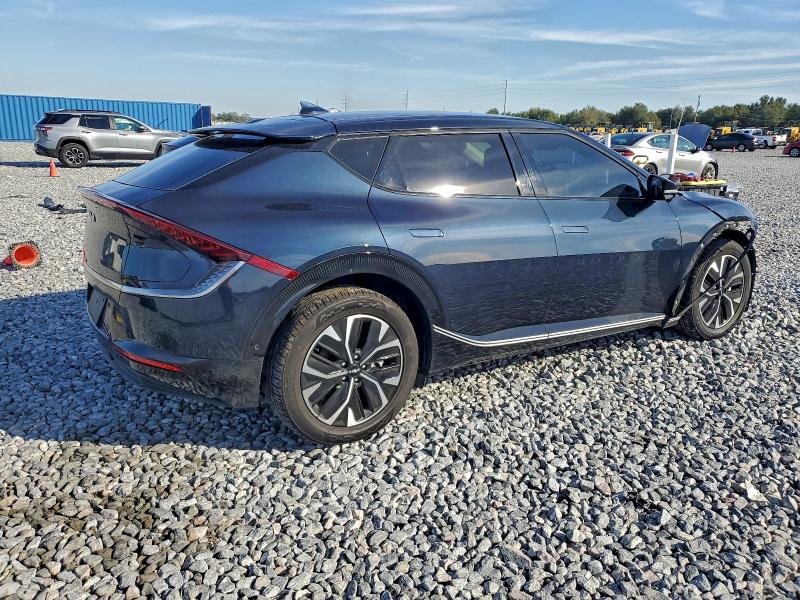 Photo 3 from auction – 2022 KIA EV6 LIGHT with VIN KNDC3DLC5N5038478