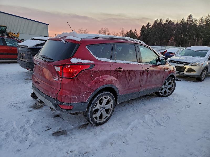 Photo 3 from auction – 2019 FORD ESCAPE TIT with VIN 1FMCU9J93KUA60123