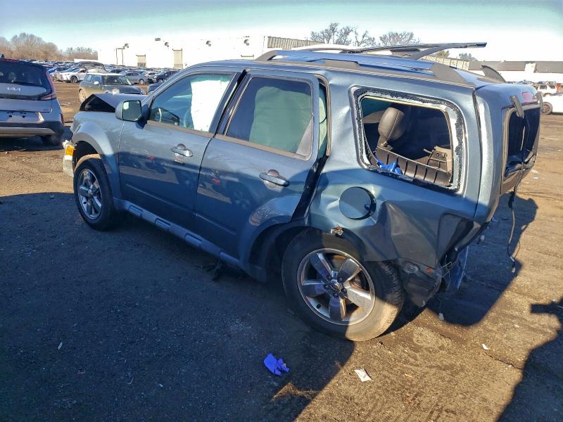 Photo 2 from auction – 2012 FORD ESCAPE LIM with VIN 1FMCU9EG4CKB37782