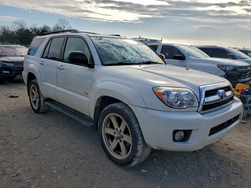 Photo 4 from auction – 2006 TOYOTA 4RUNNER SR with VIN JTEZU14R768054380
