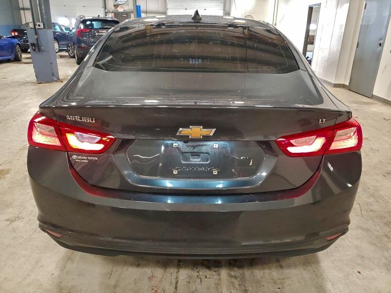 Photo 6 from auction – 2018 CHEVROLET MALIBU LT with VIN 1G1ZD5ST3JF229523