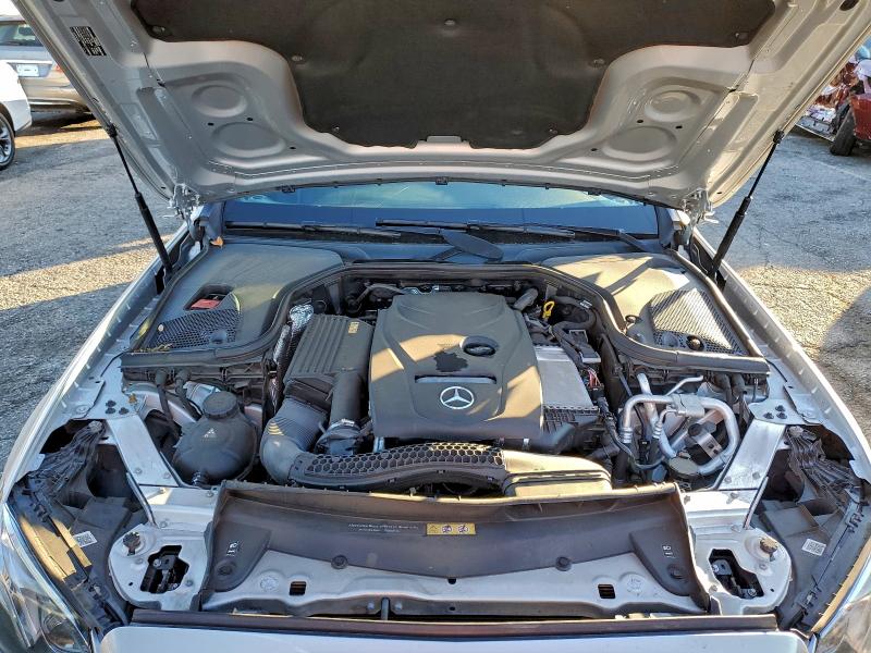 Photo 11 from auction – 2017 MERCEDES-BENZ E 300 with VIN WDDZF4JB2HA058894