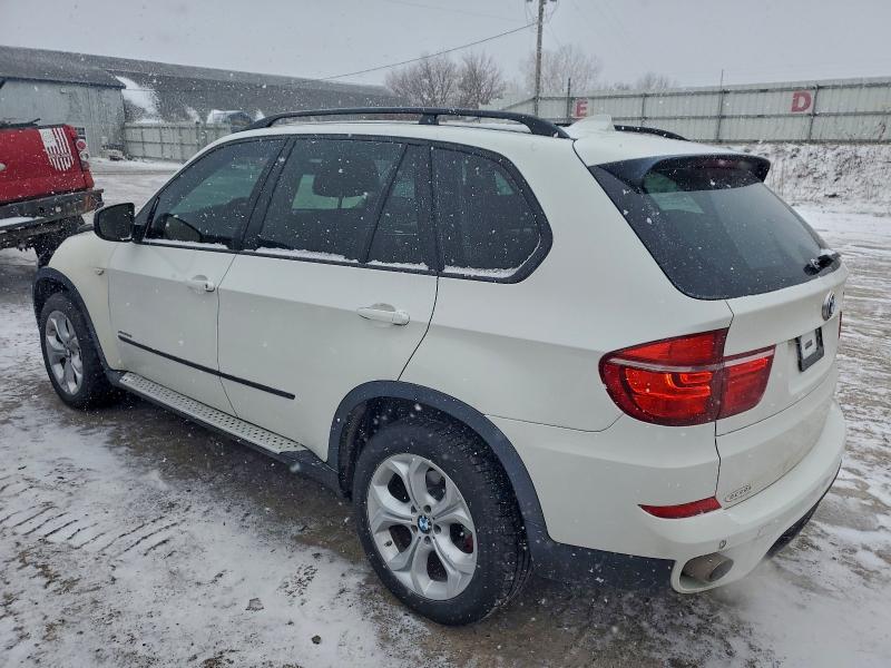 Photo 2 from auction – 2012 BMW X5 XDRIVE3 with VIN 5UXZV4C52CL745874