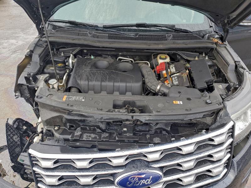 Photo 12 from auction – 2017 FORD EXPLORER L with VIN 1FM5K8FH4HGC46320