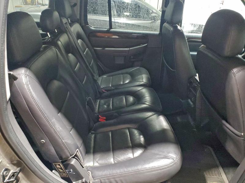 Photo 11 from auction – 2003 FORD EXPLORER L with VIN 1FMZU75W43ZA29319