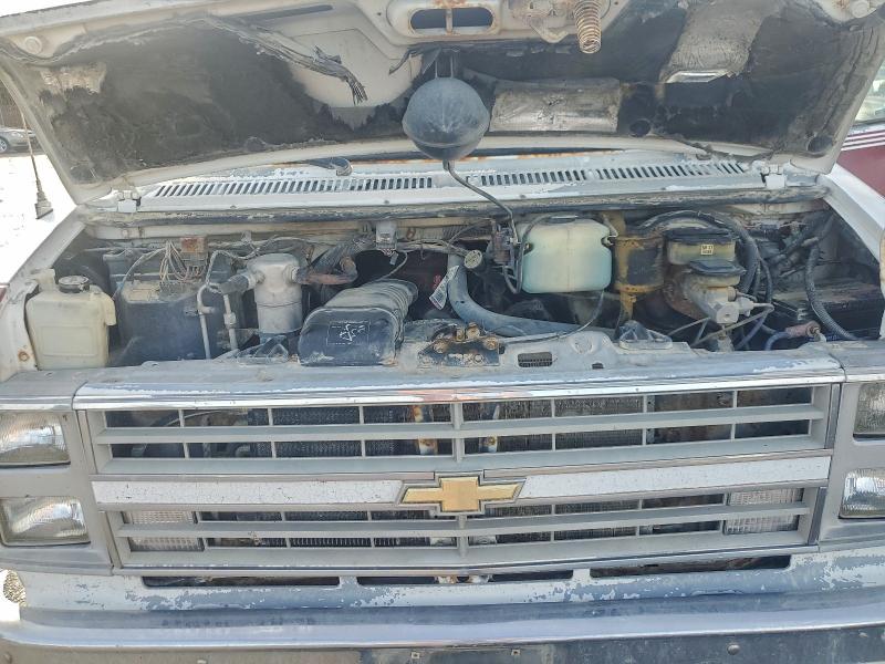 Photo 12 from auction – 1991 CHEVROLET G20 with VIN 1GBEG25K5M7127559