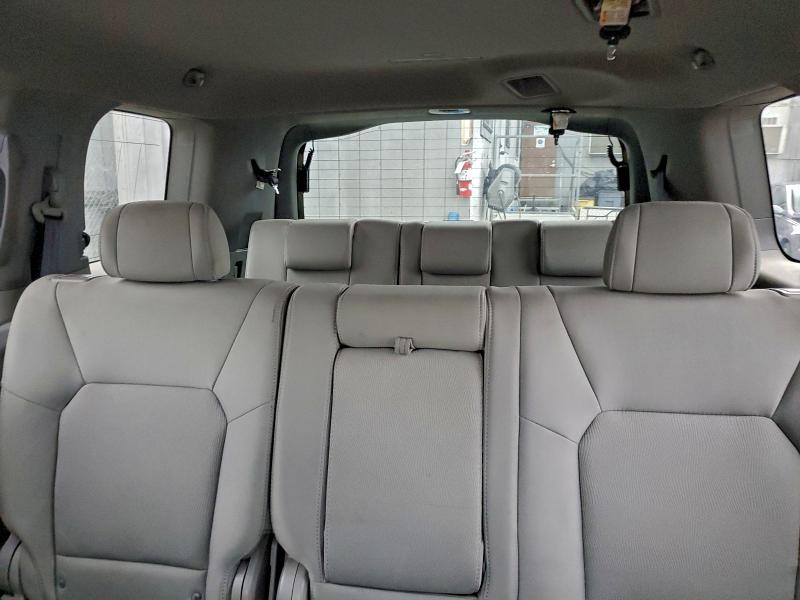 Photo 10 from auction – 2011 HONDA PILOT LX with VIN 5FNYF3H2XBB053852