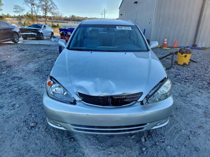 Photo 5 from auction – 2003 TOYOTA CAMRY LE with VIN 4T1BE30K13U121982