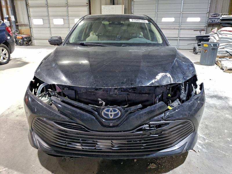 Photo 5 from auction – 2020 TOYOTA CAMRY XLE with VIN 4T1F31AK3LU009176