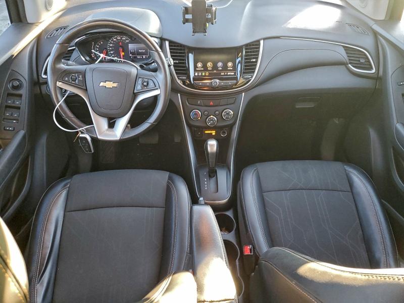 Photo 8 from auction – 2020 CHEVROLET TRAX with VIN 3GNCJLSB6LL209834