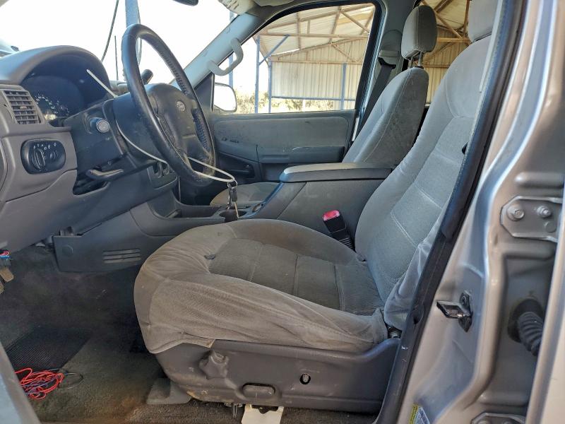 Photo 7 from auction – 2005 FORD EXPLORER X with VIN 1FMZU73E15UA82831