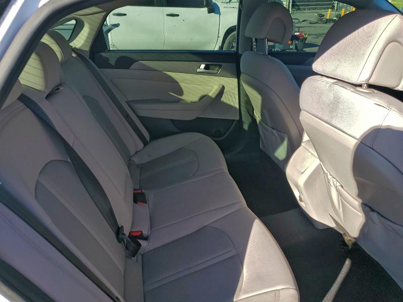 Photo 10 from auction – 2015 HYUNDAI SONATA SE with VIN 5NPE24AF2FH158233