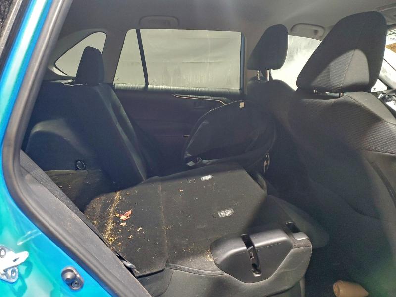 Photo 11 from auction – 2021 TOYOTA RAV4 LE with VIN 2T3F1RFV8MW223936