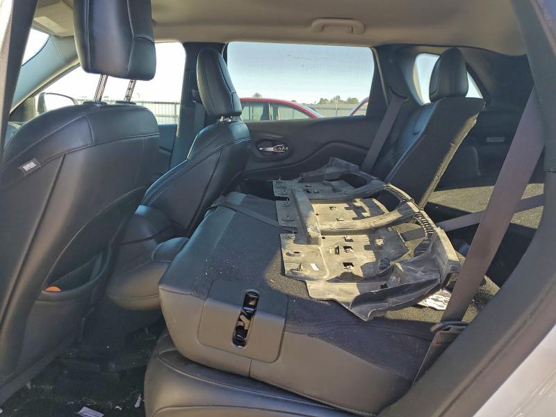 Photo 11 from auction – 2020 JEEP CHEROKEE L with VIN 1C4PJLLB6LD648529