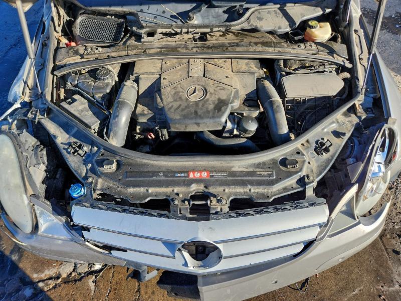 Photo 12 from auction – 2006 MERCEDES-BENZ R 500 with VIN 4JGCB75E46A003244