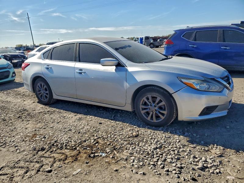 Photo 4 from auction – 2016 NISSAN ALTIMA 2.5 with VIN 1N4AL3AP9GC216288