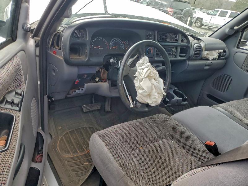 Photo 8 from auction – 2001 DODGE RAM 1500 with VIN 1B7HC16Y71S216656