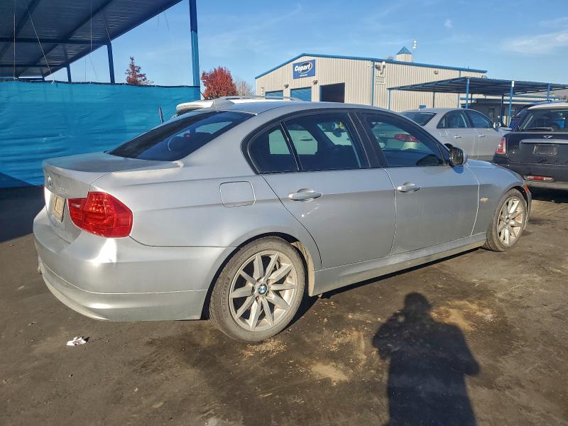 Photo 3 from auction – 2011 BMW 328 with VIN WBAPH5C52BA444406