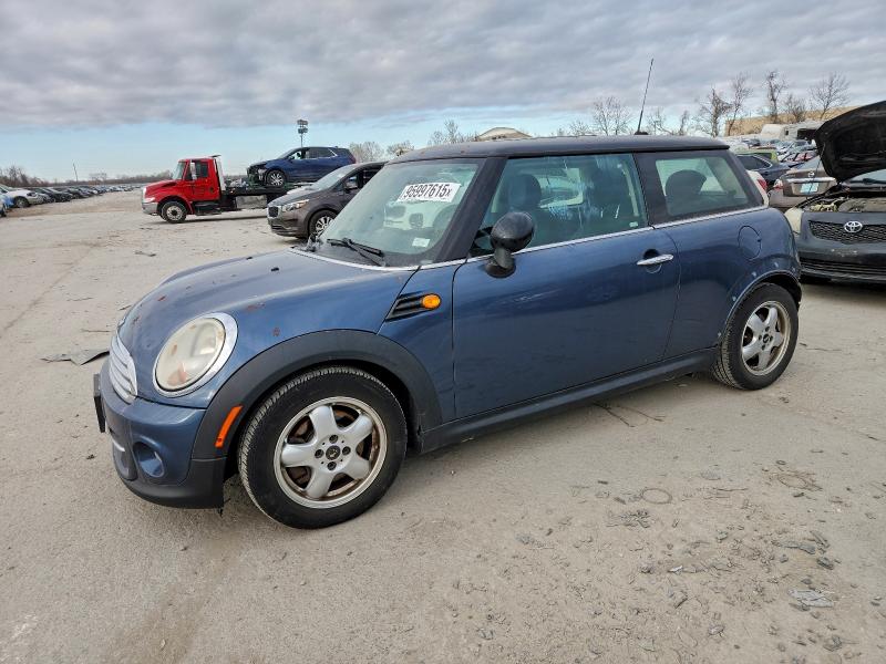 MINI COOPER 2011 with VIN WMWSU3C52BT093172 - Photo from auction