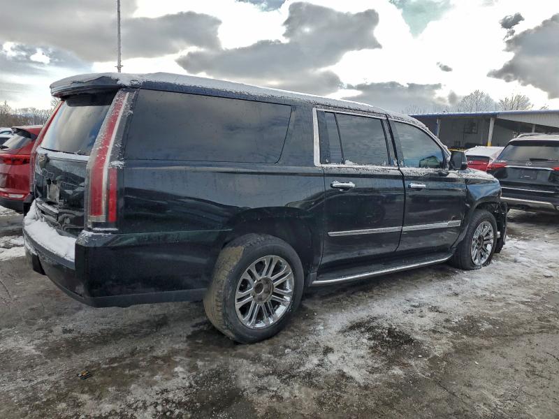 Photo 3 from auction – 2017 CADILLAC ESCALADE with VIN 1GYS4GKJ7HR336970