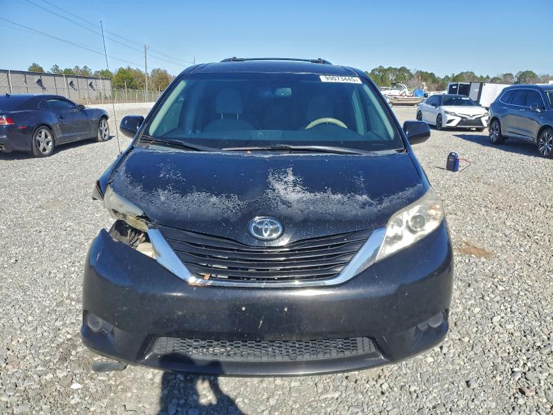 Photo 5 from auction – 2014 TOYOTA SIENNA LE with VIN 5TDKK3DC3ES431333