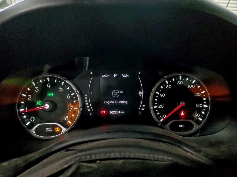 Photo 9 from auction – 2016 JEEP RENEGADE L with VIN ZACCJBBT1GPD60654