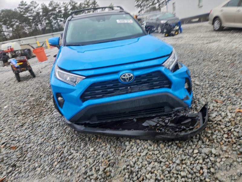 Photo 5 from auction – 2021 TOYOTA RAV4 XLE with VIN 2T3W1RFVXMW128942