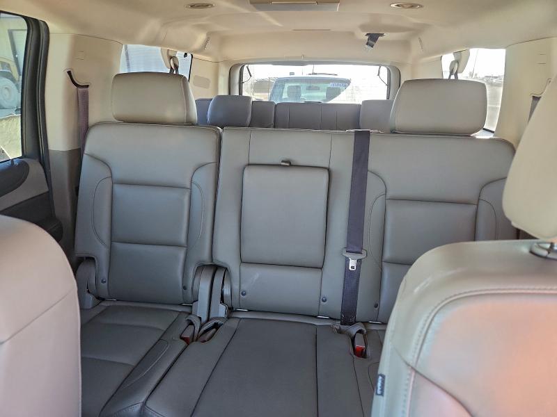 Photo 10 from auction – 2017 CHEVROLET SUBURBAN C with VIN 1GNSCHKC2HR247363