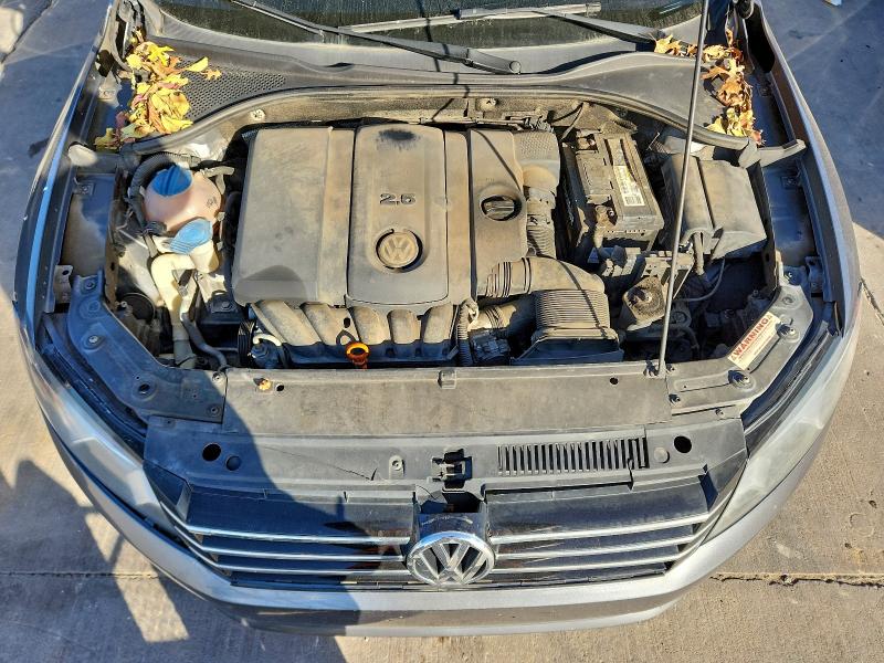 Photo 11 from auction – 2012 VOLKSWAGEN PASSAT SE with VIN 1VWBP7A30CC017760