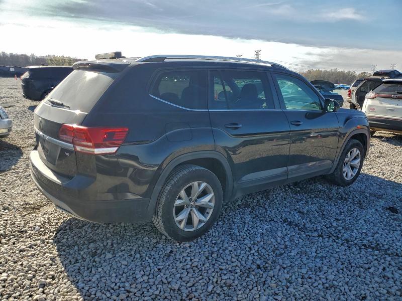 Photo 3 from auction – 2018 VOLKSWAGEN ATLAS SE with VIN 1V2DR2CA2JC553562