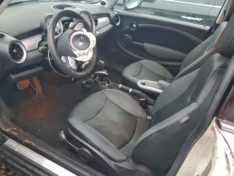 Photo 8 from auction – 2008 MINI COOPER with VIN WMWMF33598TT66023