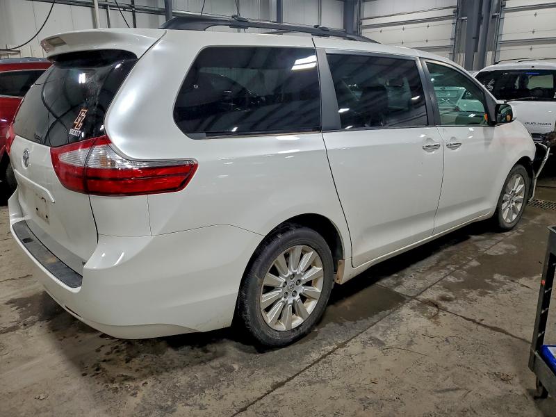 Photo 3 from auction – 2015 TOYOTA SIENNA XLE with VIN 5TDDK3DC5FS114101