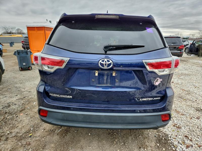 Photo 6 from auction – 2016 TOYOTA HIGHLANDER with VIN 5TDDKRFH0GS339846