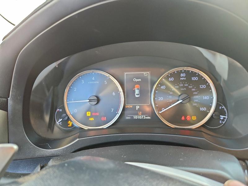 Photo 9 from auction – 2018 LEXUS IS 300 with VIN JTHBA1D23J5063829