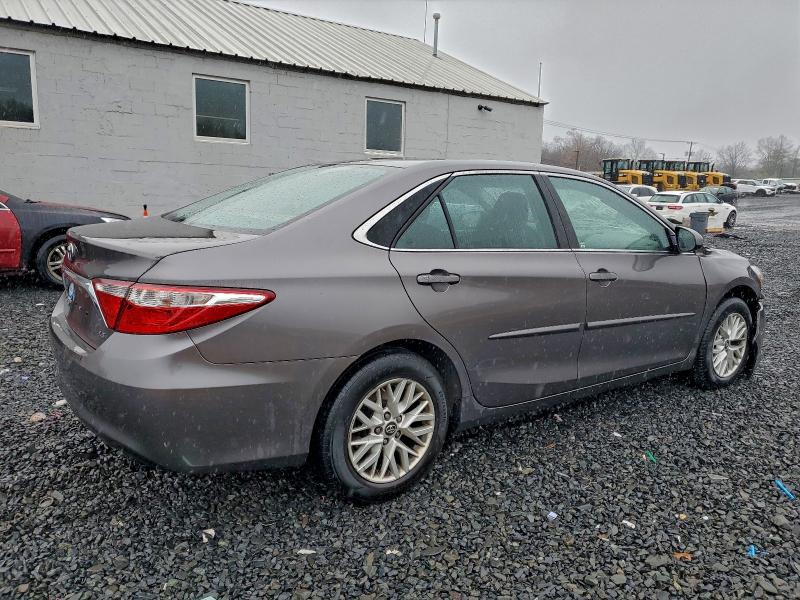 Photo 3 from auction – 2017 TOYOTA CAMRY LE with VIN 4T1BF1FK9HU401939