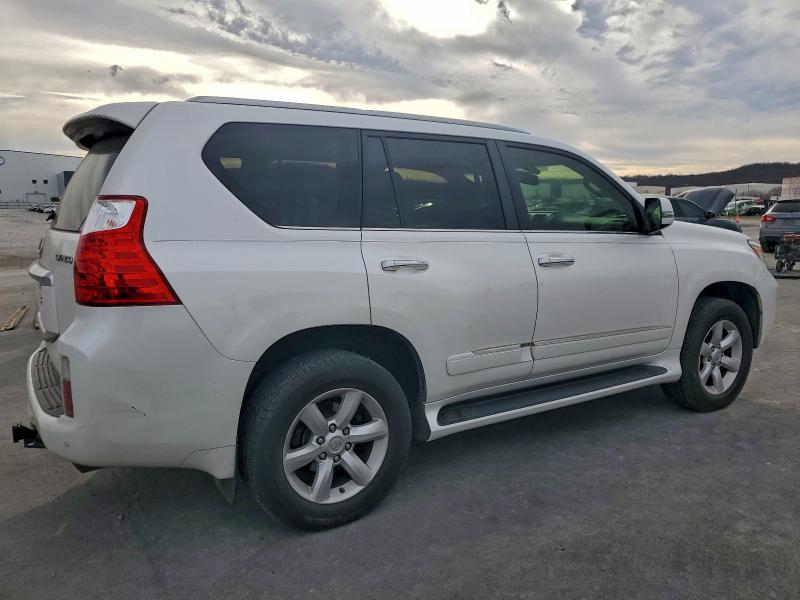 Photo 3 from auction – 2013 LEXUS GX 460 with VIN JTJBM7FX3D5060306