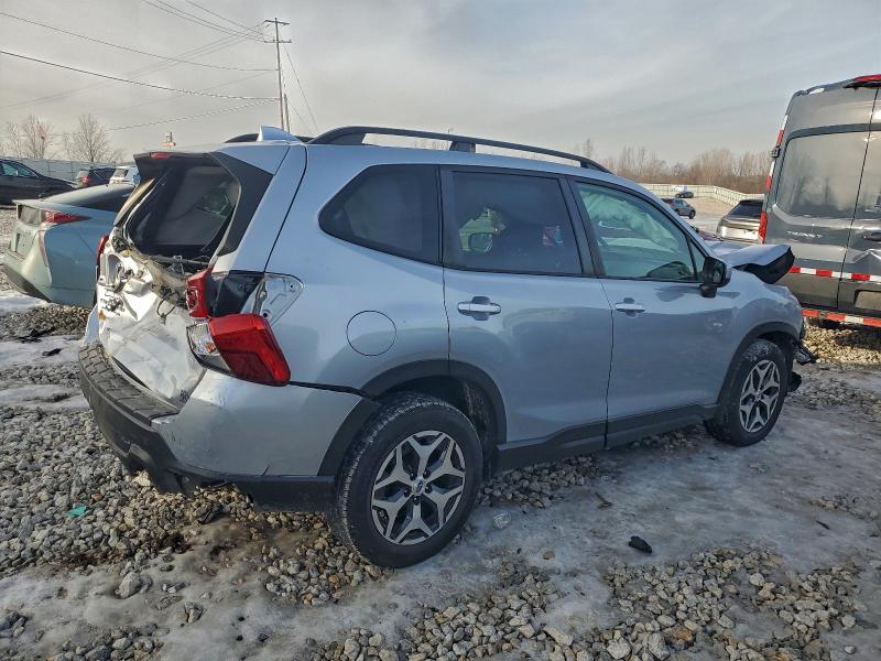 Photo 3 from auction – 2019 SUBARU FORESTER P with VIN JF2SKAGC8KH545975
