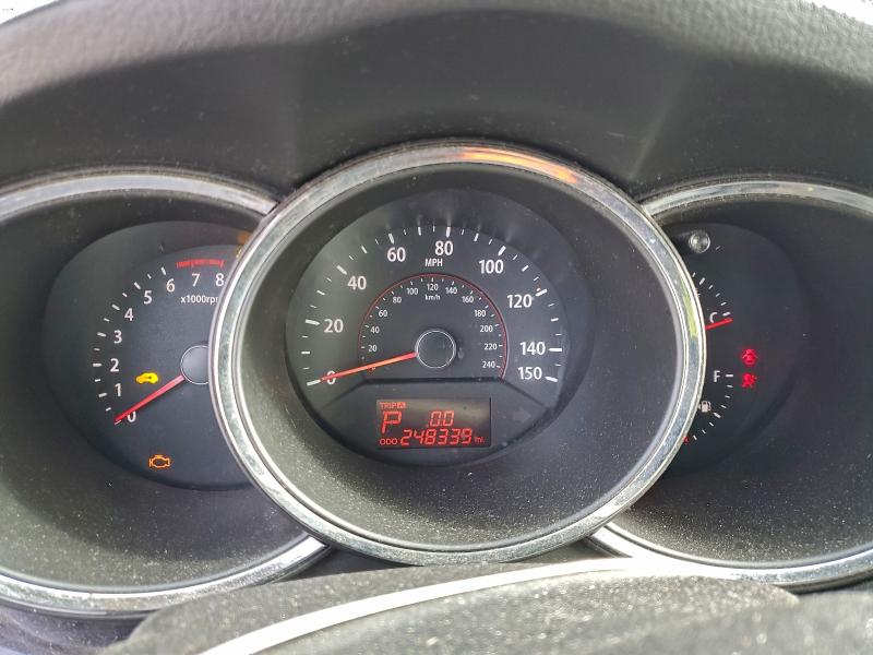 Photo 9 from auction – 2011 KIA SORENTO EX with VIN 5XYKU4A14BG026464