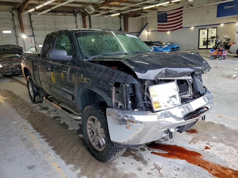Photo 4 from auction – 2013 CHEVROLET SILVERADO with VIN 1GCRKSE75DZ394308