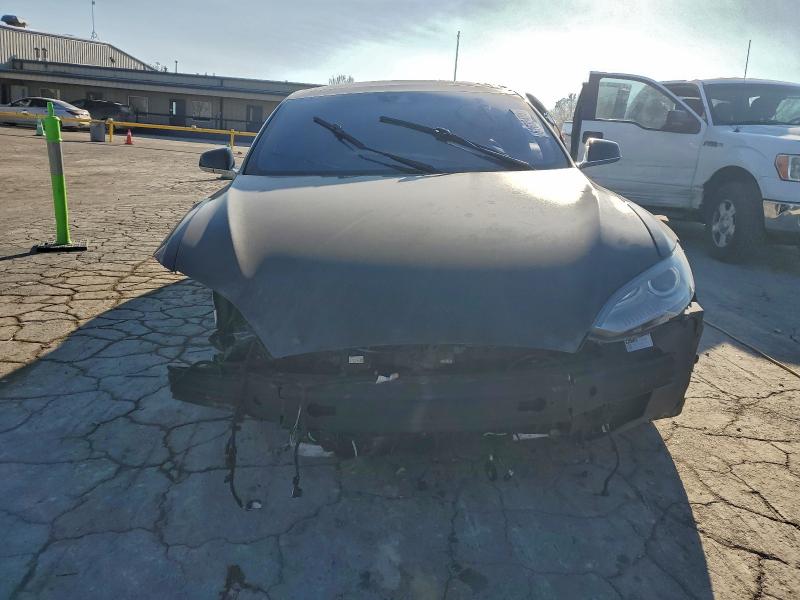 Photo 5 from auction – 2015 TESLA MODEL S with VIN 5YJSA1E24FF117516