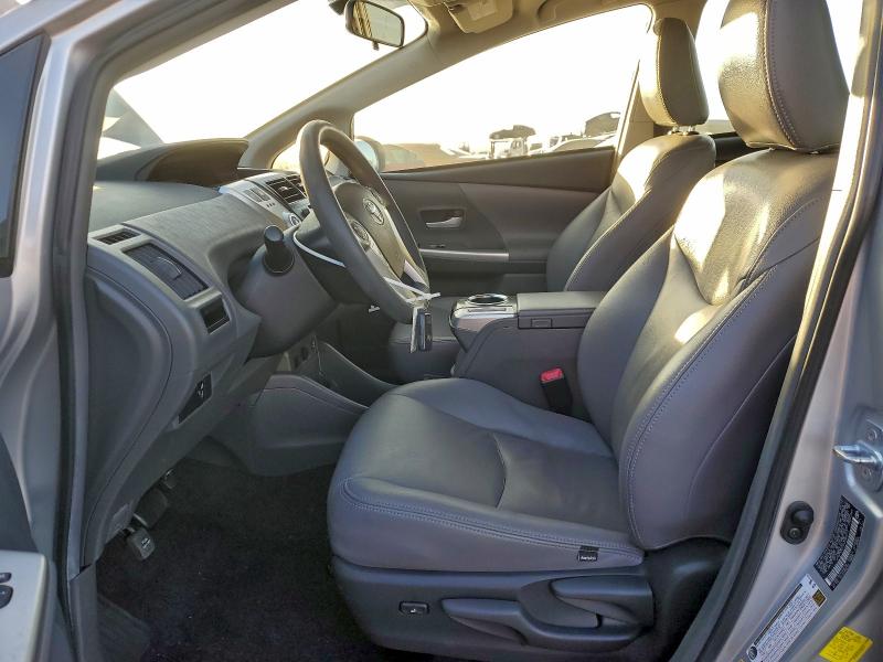 Photo 7 from auction – 2013 TOYOTA PRIUS V with VIN JTDZN3EUXD3280214