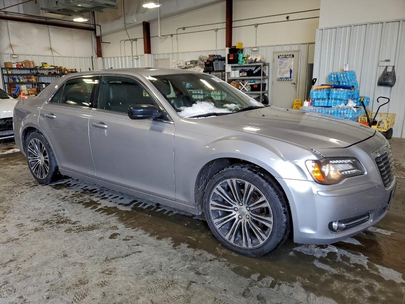 Photo 4 from auction – 2013 CHRYSLER 300 S with VIN 2C3CCABG1DH618728