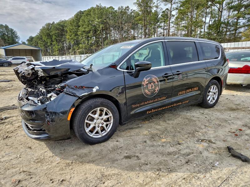 CHRYSLER PACIFICA L 2018 with VIN 2C4RC1CG4JR246926 - Photo from auction